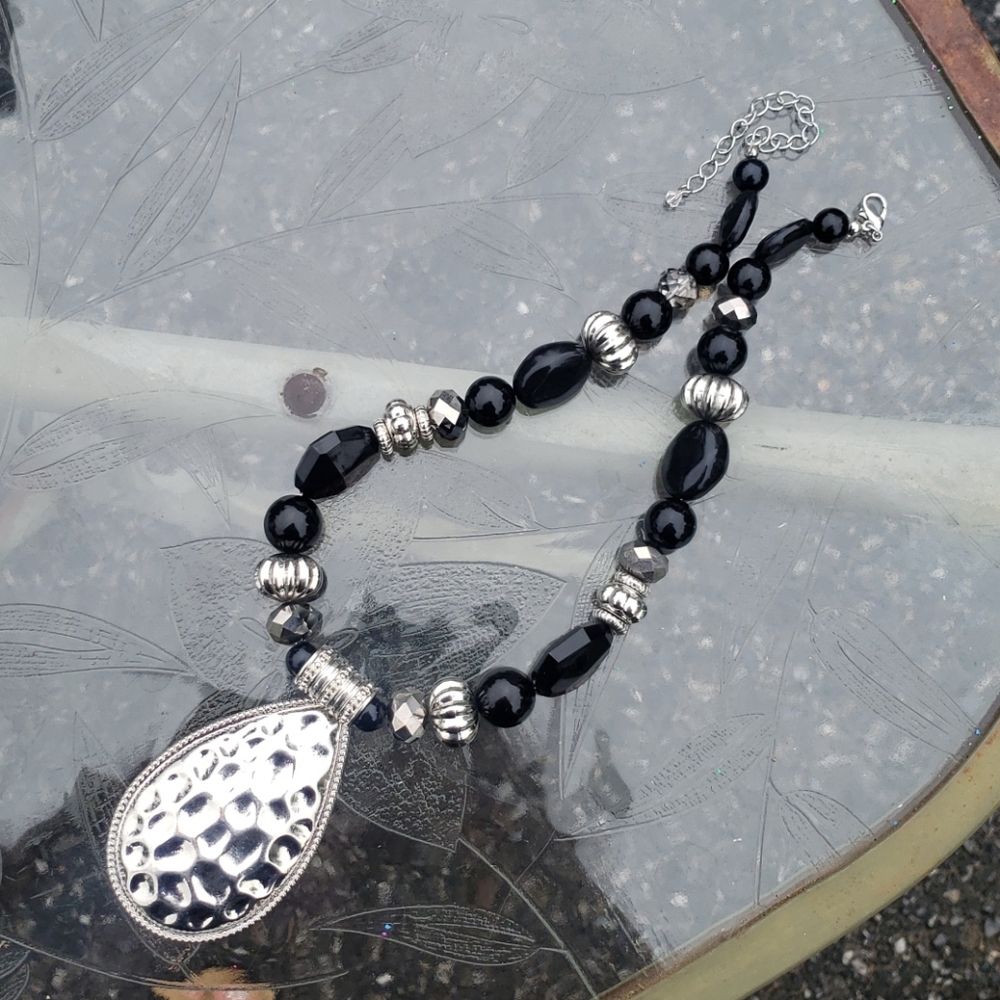 Necklace beaded